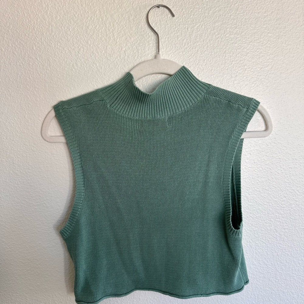 Green Sweater Tank - Picture 6 of 6